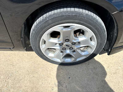 2011 Ford Fusion, $4500. Photo 7
