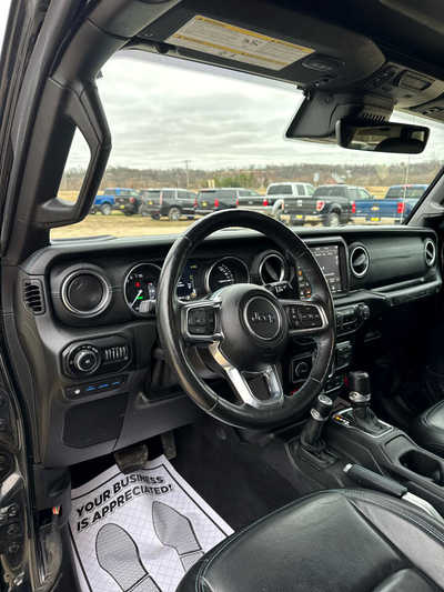 2021 Jeep Wrangler Unlimited, $25900. Photo 11