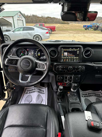 2021 Jeep Wrangler Unlimited, $25900. Photo 4