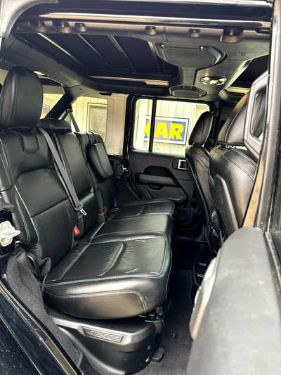 2021 Jeep Wrangler Unlimited, $25900. Photo 9
