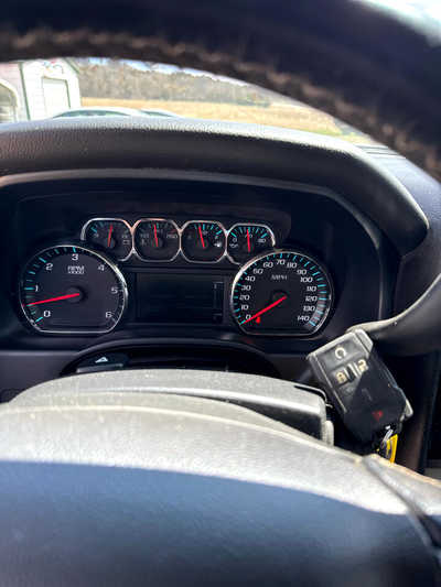 2016 Chevrolet 1500 Crew Cab, $14900. Photo 3