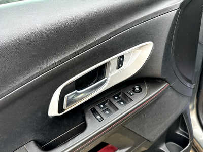 2013 Chevrolet Equinox, $5900. Photo 5
