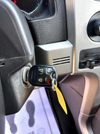 2013 Ford F150 Crew Cab, $10900. Photo 12