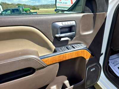 2017 GMC 1500 Crew Cab, $15900. Photo 11