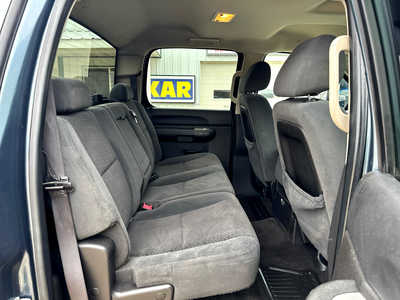 2008 Chevrolet 2500 Crew Cab, $12900. Photo 8