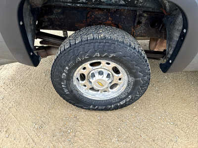 2008 Chevrolet 2500 Crew Cab, $12900. Photo 9