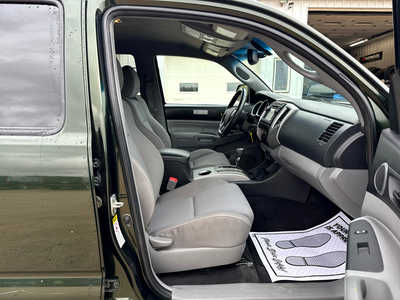 2012 Toyota Tacoma, $14900. Photo 7