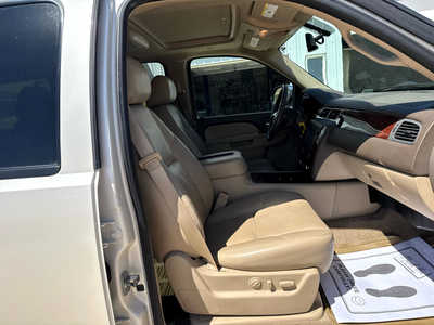2013 Chevrolet Tahoe, $12900. Photo 11