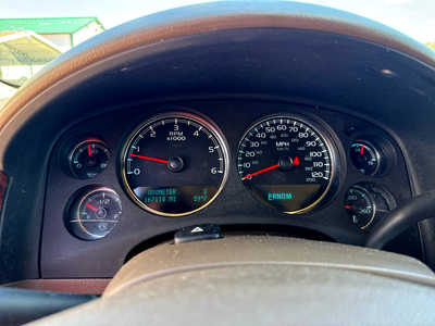 2013 Chevrolet Tahoe, $12900. Photo 3