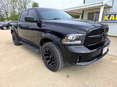 2014 RAM 1500 Crew Cab, $14500. Photo 3