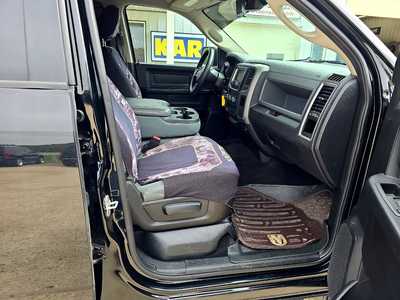 2014 RAM 1500 Crew Cab, $14500. Photo 4