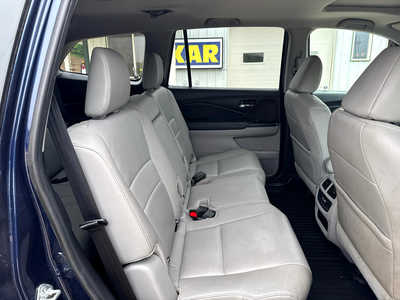 2017 Honda Pilot, $14900. Photo 10