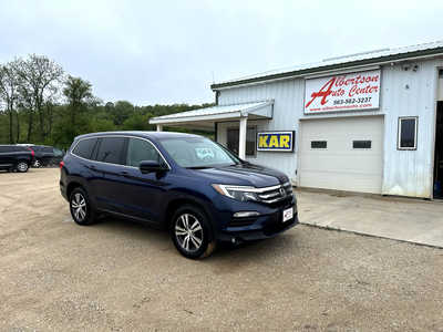 2017 Honda Pilot, $14900. Photo 2