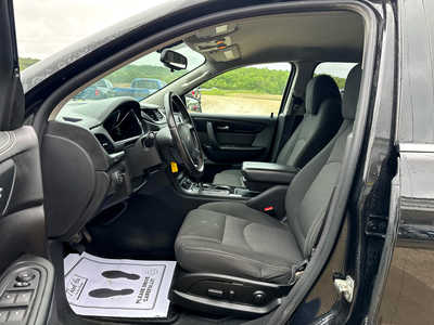 2016 Chevrolet Traverse, $8900. Photo 6