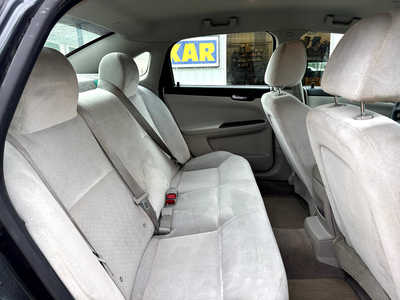2015 Chevrolet Impala, $7900. Photo 8
