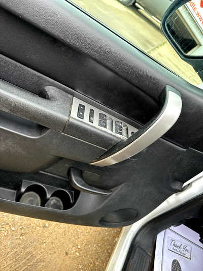2013 GMC 1500 Ext Cab, $13900. Photo 5