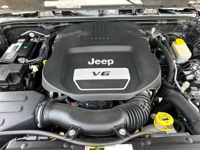 2015 Jeep Wrangler Unlimited, $18900. Photo 12