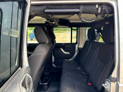 2015 Jeep Wrangler Unlimited, $18900. Photo 7