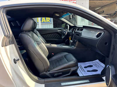 2011 Ford Mustang, $8900. Photo 7