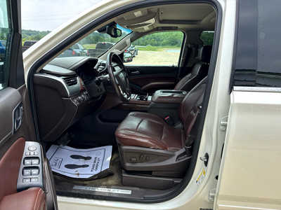 2015 Chevrolet Suburban, $13900. Photo 6