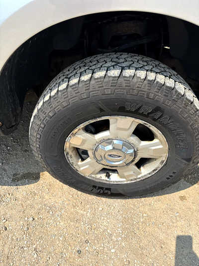 2010 Ford F150 Ext Cab, $6500. Photo 8