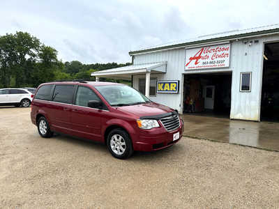 2010 Chrysler Town & Country, $6900. Photo 2