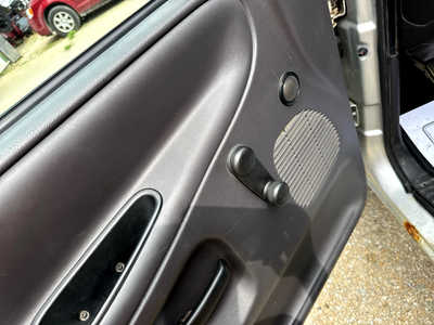 2001 Dodge Ram 1500, $5900. Photo 5