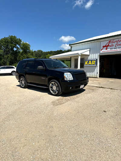 2008 GMC Yukon, $4900. Photo 2