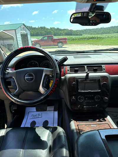 2008 GMC Yukon, $4900. Photo 4