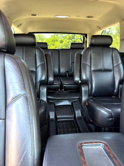 2008 GMC Yukon, $4900. Photo 9