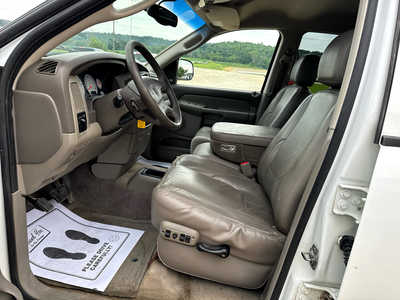 2002 Dodge 1500 Crew Cab, $2500. Photo 5