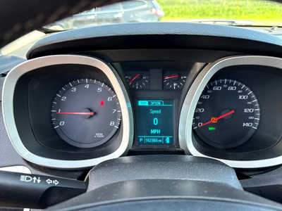 2017 Chevrolet Equinox, $6500. Photo 3