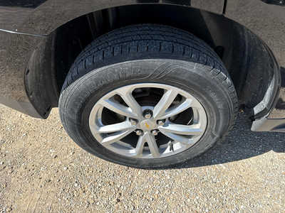 2017 Chevrolet Equinox, $6500. Photo 9
