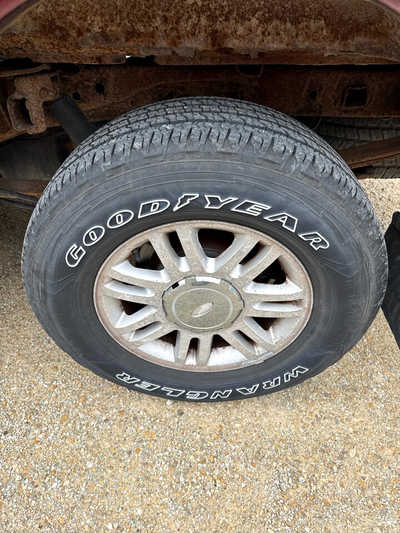 2010 Ford F150 Crew Cab, $7900. Photo 10