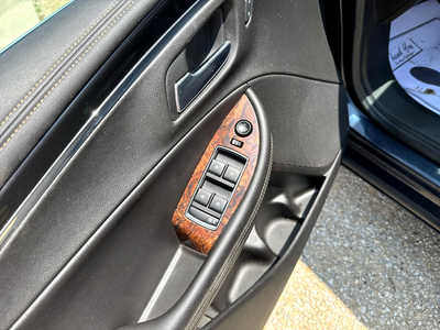 2014 Chevrolet Impala, $7900. Photo 5