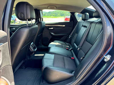 2014 Chevrolet Impala, $7900. Photo 7