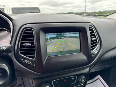 2018 Jeep Compass, $10900. Photo 8