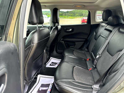 2018 Jeep Compass, $10900. Photo 9