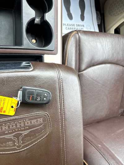 2014 RAM 1500 Crew Cab, $12900. Photo 5