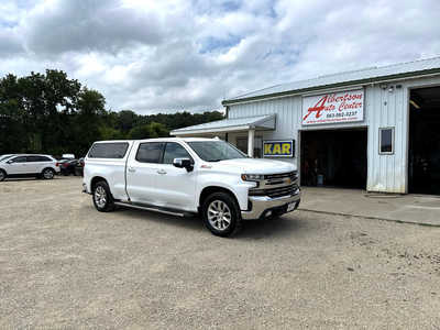 2020 Chevrolet 1500 Crew Cab, $24900. Photo 2