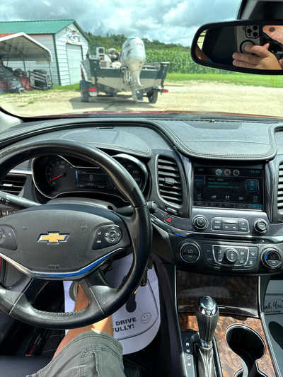 2015 Chevrolet Impala, $7900. Photo 4
