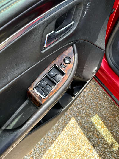 2015 Chevrolet Impala, $7900. Photo 6
