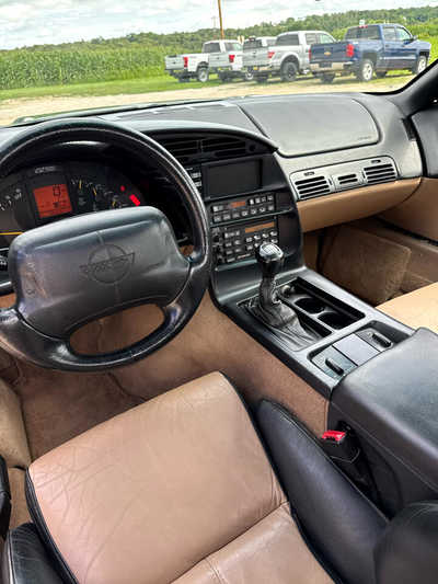 1995 Chevrolet Corvette, $9900. Photo 5