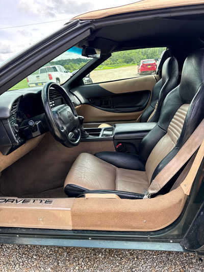 1995 Chevrolet Corvette, $9900. Photo 7