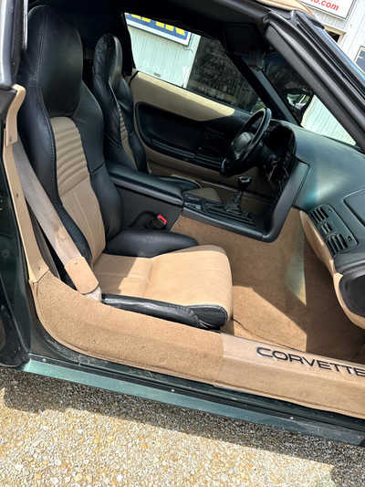 1995 Chevrolet Corvette, $9900. Photo 9