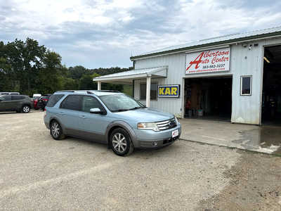 2008 Ford Taurus X, $2500. Photo 2