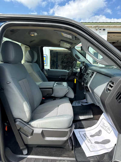 2013 Ford F250 Reg Cab, $12900. Photo 9