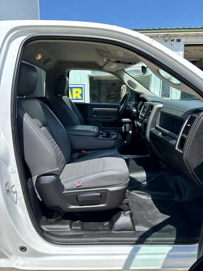 2017 RAM 5500 Reg Cab, $29000. Photo 9