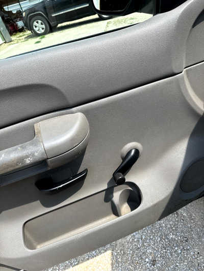 2008 Chevrolet 1500 Reg Cab, $5500. Photo 5