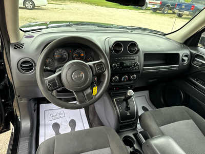 2017 Jeep Patriot, $7900. Photo 4